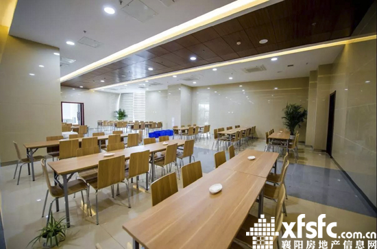 0310214641d812a7979156.jpg 6.jpg