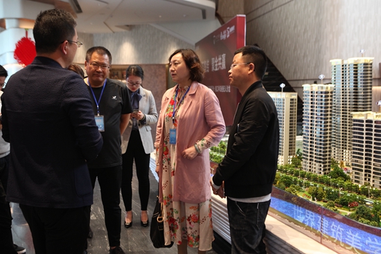 241806250999c6bb5d5306.jpg IMG_4385.JPG